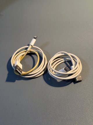 iPhone 6s, AirPods, Cables y Cargador