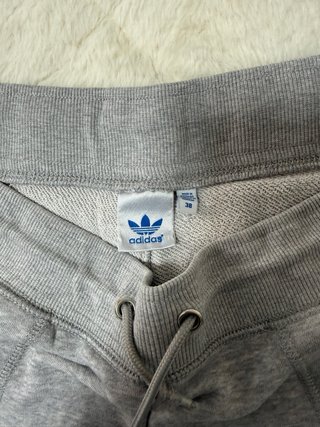 Pantalones Adidas grises