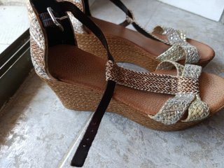 Sandalias tacón 37 oro y plata