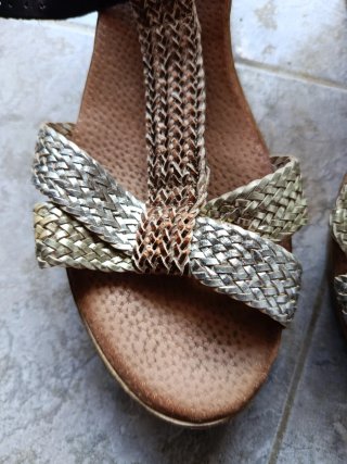 Sandalias tacón 37 oro y plata