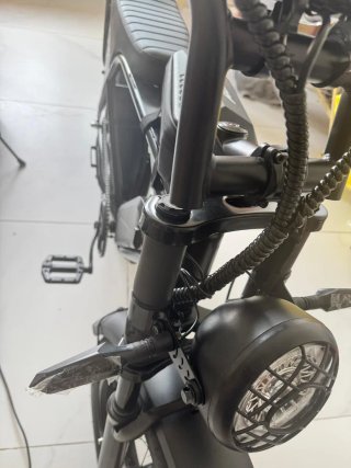 Bicicleta Eléctrica Fat Bike Negra