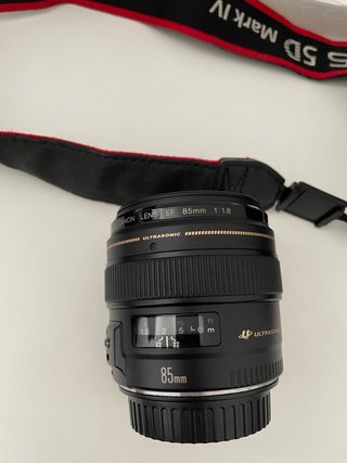 Lentes Canon EF 85mm f/1.8 y 50mm