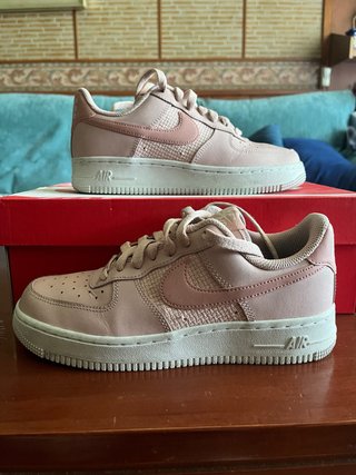 Nike Air Force 1 Rosa Talla 37.5