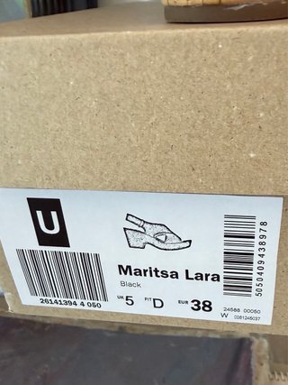 Sandalias Clarks Negras Cuña