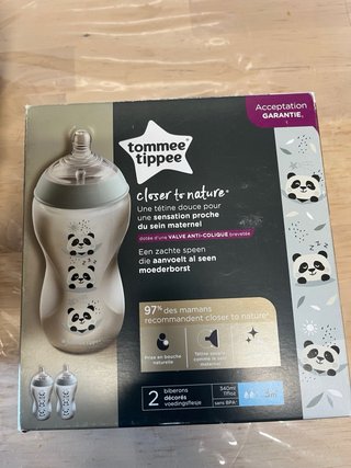 Sacaleches y biberones Tommee Tippee