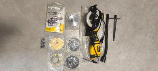 Mini sierra circular 705W