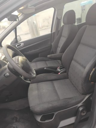Peugeot 307 2004