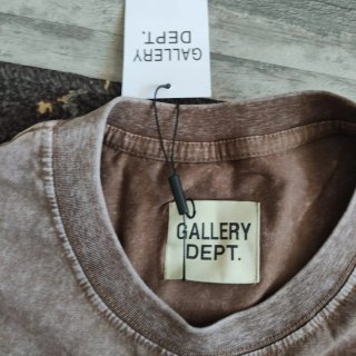 Camiseta Gallery Dept. Lavado Vintage Marrón