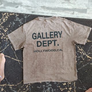 Camiseta Gallery Dept. Lavado Vintage Marrón