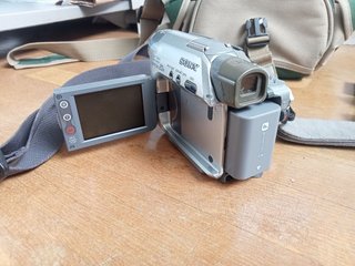 Videocámara Fujifilm con accesorios