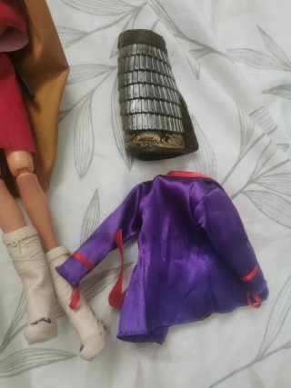 Muñeca Mulan con accesorios