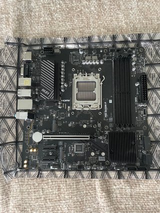 MSI PRO B650M-P Placa Base AM5