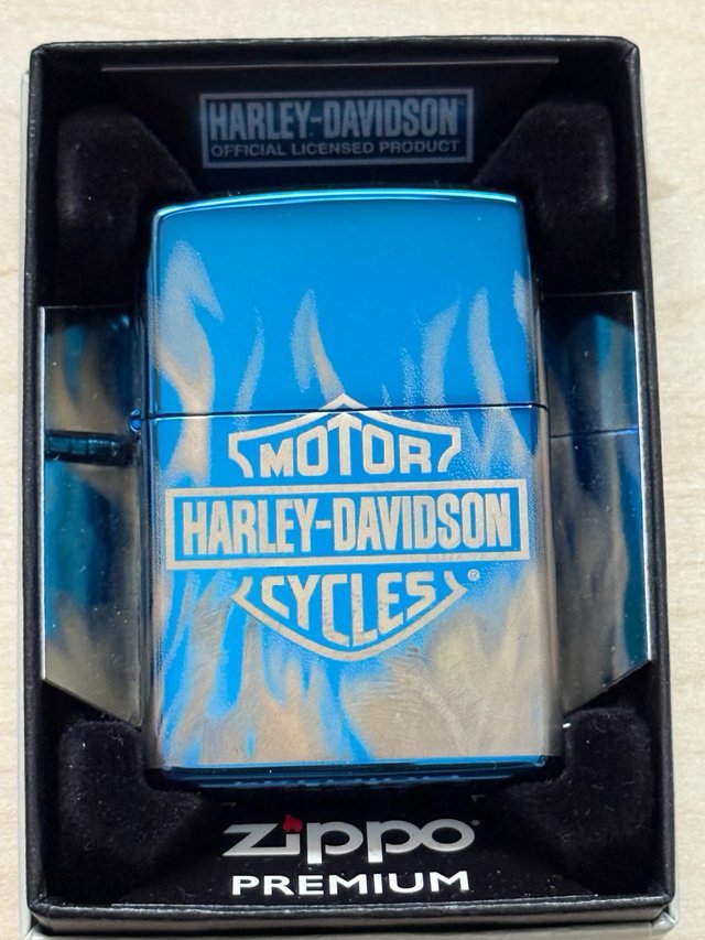 Zippo Harley-Davidson Llama Azul