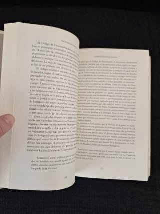 Yuval Noah Harari. Sapiens. De animales a dioses