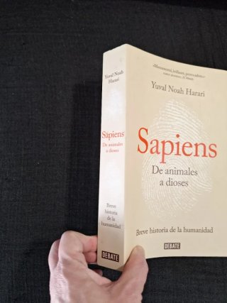 Yuval Noah Harari. Sapiens. De animales a dioses
