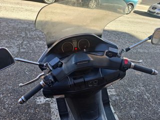 Suzuki Burgman 400 2011 Blanca