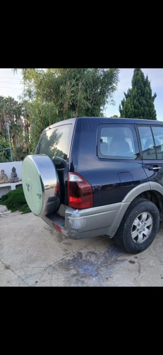 Mitsubishi Montero 2004