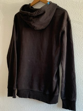 Sudadera Adidas con capucha y estampado