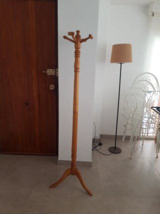 Perchero de madera
