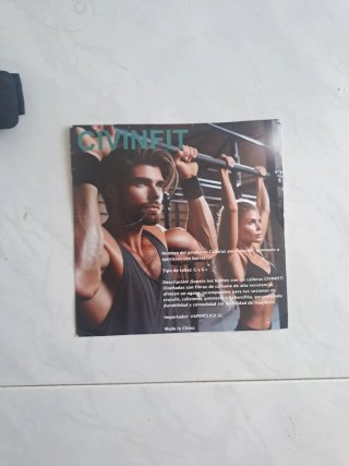 Calleras talla G. Mano de chica mediana