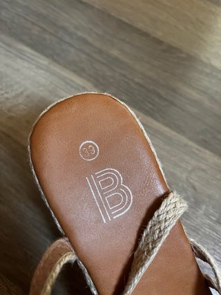 Sandalias esparto tacón plataforma beige