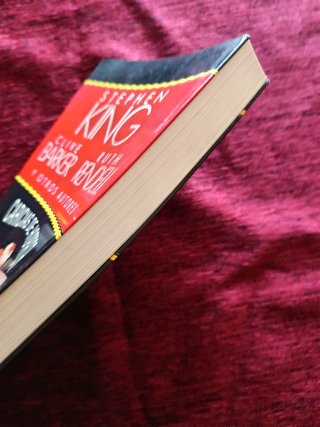 Caricias de horror. Stephen King y otros. Difícil