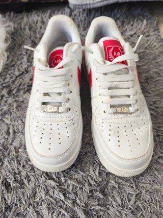 Nike Air Force 1 Blancas Rojas