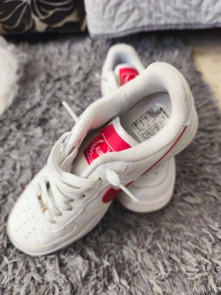 Nike Air Force 1 Blancas Rojas