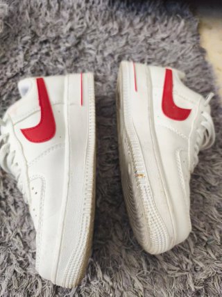 Nike Air Force 1 Blancas Rojas