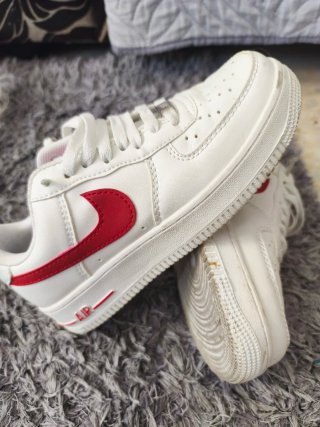 Nike Air Force 1 Blancas Rojas