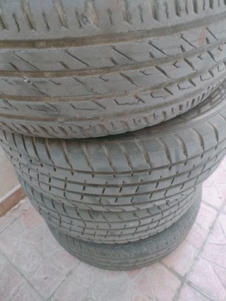 Llantas 16 hierro con neumático 30% Honda FR-V