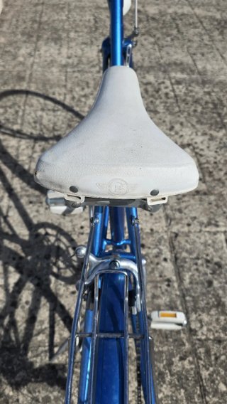 Bicicleta clásica azul vintage