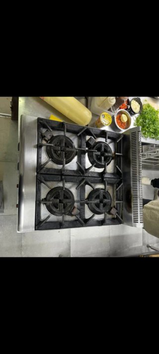 Cocina profesional 4 fuegos sobremesa