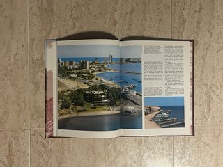 Colección de 30 libros “Conocer España”