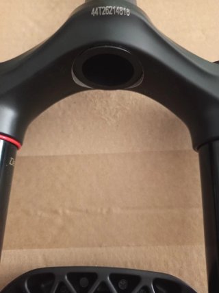 Horquilla NUEVA. RockShox YARI RC 29" 150mm