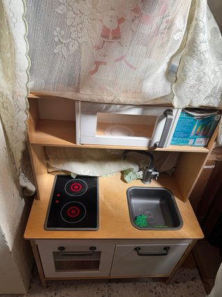 Cocina de juguete de madera