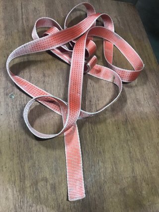 Enrollador de cintas de amarre  con BASE magnética
