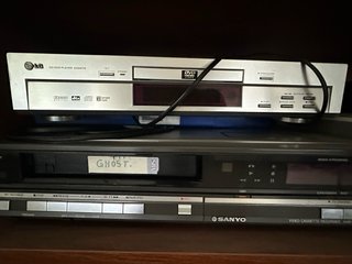 Reproductor DVD LG y video VHS Sanyo