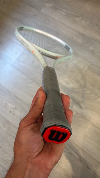 Raqueta de tenis Wilson Shift 99 305g