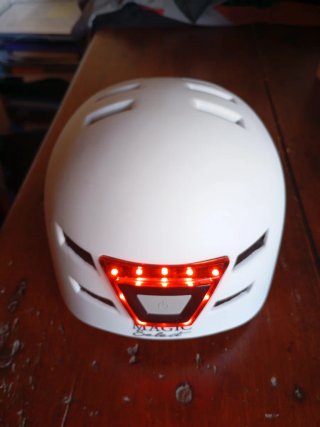 Casco bici niño Magic Select con luces