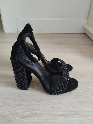 Sandalias piedras