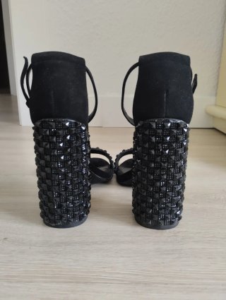 Sandalias piedras