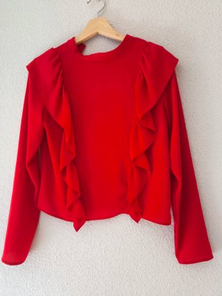 Blusa Pull&Bear roja con volantes