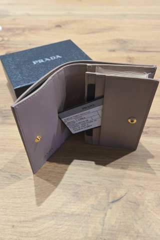 Cartera Prada Beige