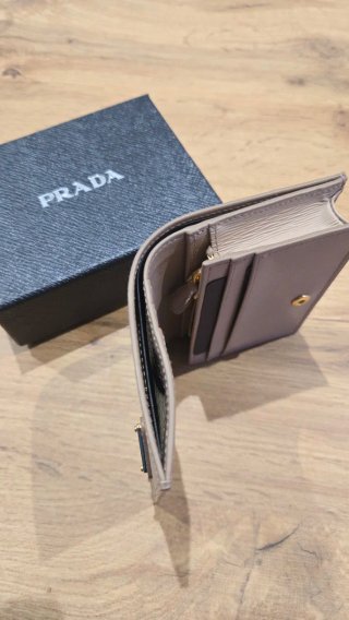 Cartera Prada Beige