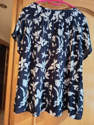 Top flores Punto Roma Talla L
