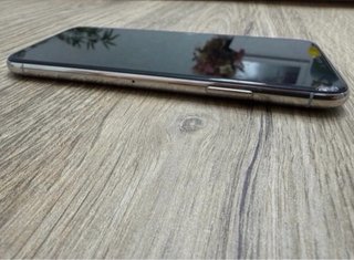 iPhone XS