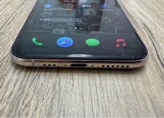 iPhone XS