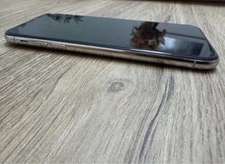 iPhone XS