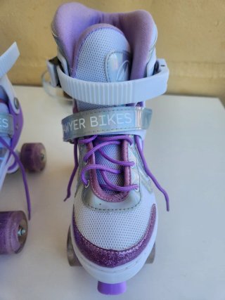 Patines SAWYER  luces 35 con casco y protecciónes